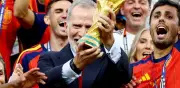 Reyes de España viajaron separados a final del Mundial por seguridad