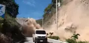 Sismo de 7.4 sacude Guatemala y El Salvador; alerta de tsunami y deslaves