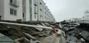 Socavón de 50 metros frente a Viviendas del Bienestar en Veracruz