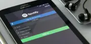 Spotify lanza experiencia conversacional: control por voz y texto en beta