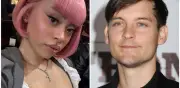 Tobey Maguire e Ice Spice: rumores de romance tras fiesta de Michael Rubin
