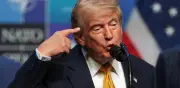 Trump advierte que EU arrasará a Irán si intentan asesinarlo