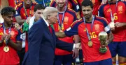 Trump busca protagonismo en final del Mundial y se queda en escenario con España