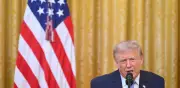 Trump desclasifica información sobre injerencia extranjera en elecciones de EE.UU.