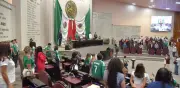 Veracruz tipifica el acecho como delito; alertan riesgo de mordaza contra periodistas