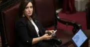 Vicepresidenta de Argentina llama 