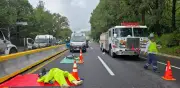Vuelca tráiler con ácido muriático en la México-Cuernavaca; caos total