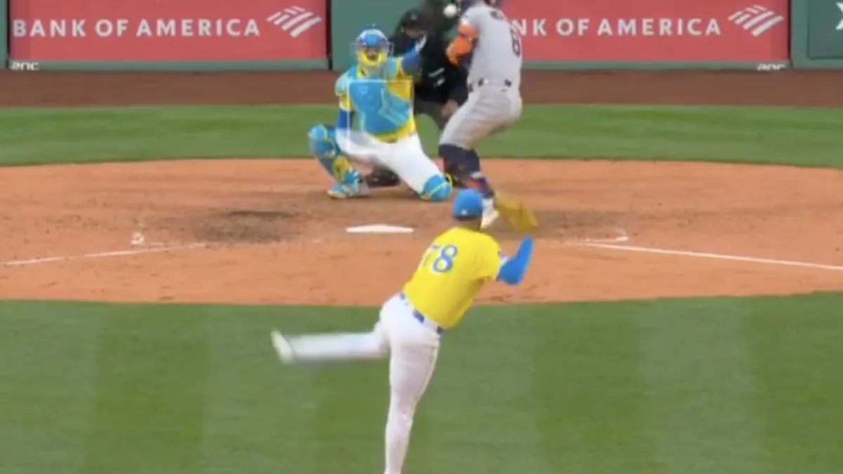 Samaniego rompe casco de Walker con lanzamiento a 150 km/h