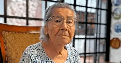 Adulta mayor de 102 años recupera su casa tras siete años de despojo en Naucalpan