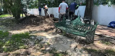 Atienden fuga de agua potable en parque de Coyoacán, CDMX