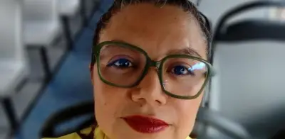 Brenda Ríos desmonta el mito de Acapulco en Sweet Acapulco