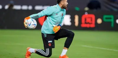 David Ospina podría no debutar con Atlante por recaída en el codo