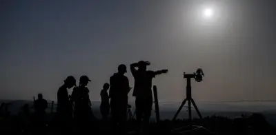 Eclipse solar total cruza Europa y moviliza a millones de personas
