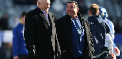 Jerry Jones abierto a vender parte de Cowboys; Mark Cuban interesado