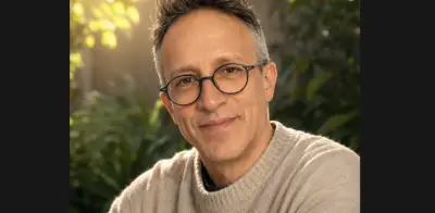 Marco Palet: cuatro décadas escuchando historias que el VIH no pudo borrar