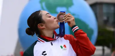 Medallistas mexicanos en Centroamericanos ganan hasta 50 mil pesos