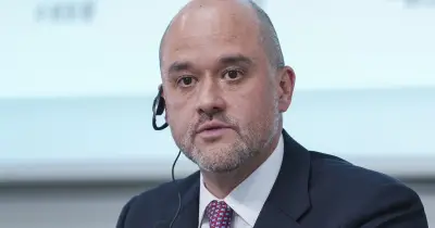 Nissan vuelve a utilidades y alivia presión sobre el CEO mexicano Iván Espinosa