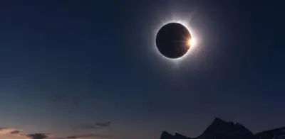 Perlas de Baily y anillo de diamantes: efectos del eclipse solar 2026