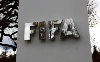 ¿Quiénes podrían competir contra Infantino por la FIFA en 2027?