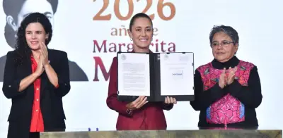Sheinbaum firma decreto de transparencia digital para acceso a información