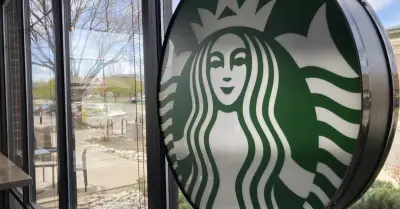 Starbucks elimina vacunación obligatoria para empleados en EU