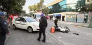 Emergencias en CDMX: Camioneta con 4.5 toneladas de paja volcó en Tlalpan