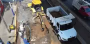 Fuga masiva en Tláhuac deja sin agua a colonias tras colapso de tubo