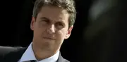 Gabriel Attal denuncia injerencia rusa en campaña presidencial 2027