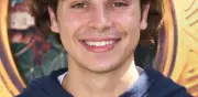 Jake T. Austin confirma que quiso regresar como Max en Wizards Beyond