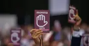 Morena lidera encuestas para 15 gubernaturas en elecciones intermedias