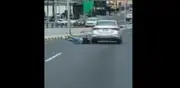 Mujer es arrastrada por auto en Monterrey; queda inconsciente